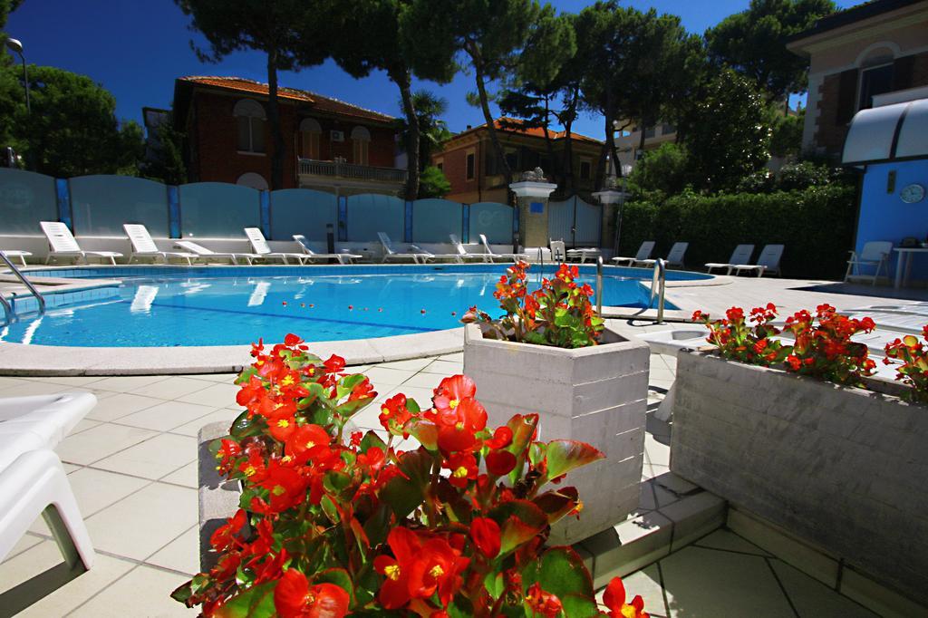 Residence Brown Rimini Eksteriør bilde